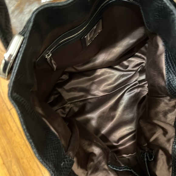 Kooba Black Snake Embossed Leather Oversized Tote Shoulder Bag - Picture 8 of 10